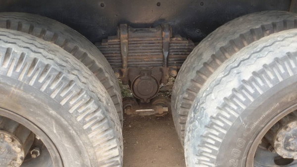 ขายด่วนพ่วงแม่ลูกเดก้า24ล้อ ไม่ดั๊มแม่ยาว7ม.ลูกยาว8ม.มีทุกอย่างครบขาดเครื่อง