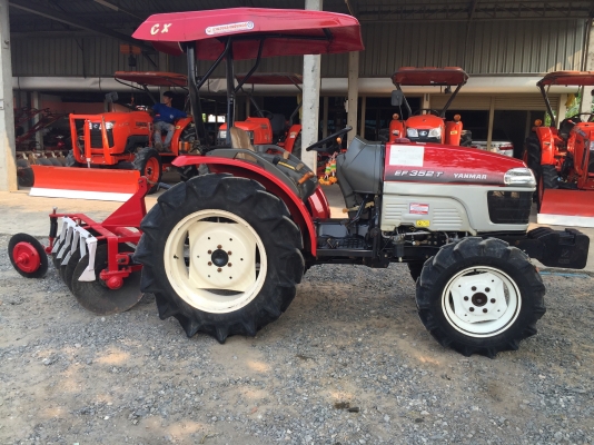 ขายรถไถยันมาร์ EF352T พร้อมผานพรวน ราคา 189,000 บาท สนใจโทร 081-9136451 ค่ะ ขายรถไถยันมาร์ EF352T พร้อมผานพรวน ราคา 189,000 บาท สนใจโทร 081-9136451 ค่ะ