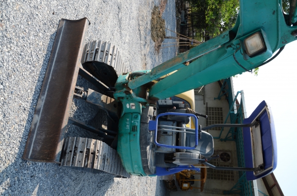 ขายแม็คโค KOMATSU PC27MR-1 ปี2002 นำเข้าจากญี่ปุ่น ไม่เคยผ่านการใช้งานในไทย ขายแม็คโค KOMATSU PC27MR-1 ปี2002 นำเข้าจากญี่ปุ่น ไม่เคยผ่านการใช้งานในไทย