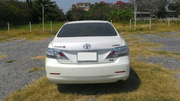 รถเก๋ง TOYOTA CAMARY HYBRID 2.4 V ปี 2011