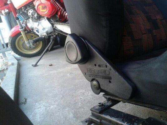 เบาะแท้ครับรุ่น sr4 เบาะแท้ครับรุ่น sr4