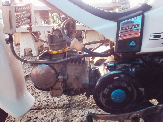 ขาย ดรีมคุรุเครื่องเวฟ110 มีเล่มทะเบียน+ใบซื้อขายจากทางร้าน รถพร้อมใช้งาน ค่าตัว 9500 บาท