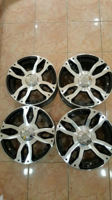 ขาย แม็กATV POLARIS USA แท้ ขอบ14 เบามาก ใหม่่กริ๊บ 19000