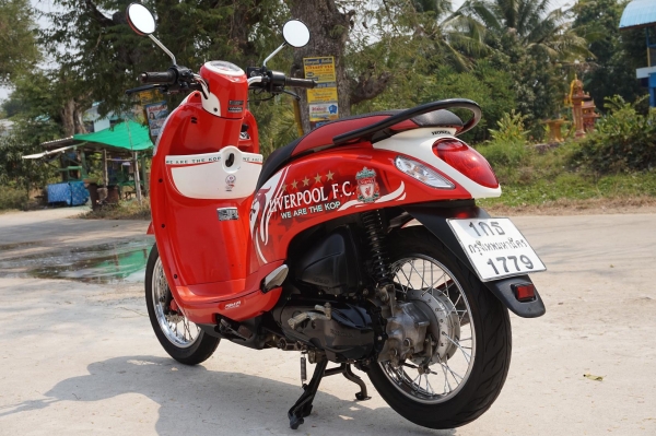 ขาย HONDA SCOOPY I ลายลิเวอร์พูล สวยสดสุดๆ รถปี 56 เอกสารทะเบียนพร้อมโอน ภาษี พรบ เต็ม ขาย HONDA SCOOPY I ลายลิเวอร์พูล สวยสดสุดๆ รถปี 56 เอกสารทะเบียนพร้อมโอน ภาษี พรบ เต็ม