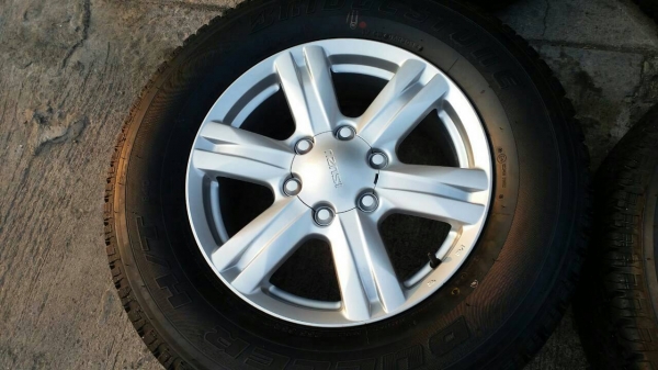 ล้อ isuzu mu-x ขอบ 17 พร้อมยางป้ายแดง 255 65 17 ชุดล่ะ 19800