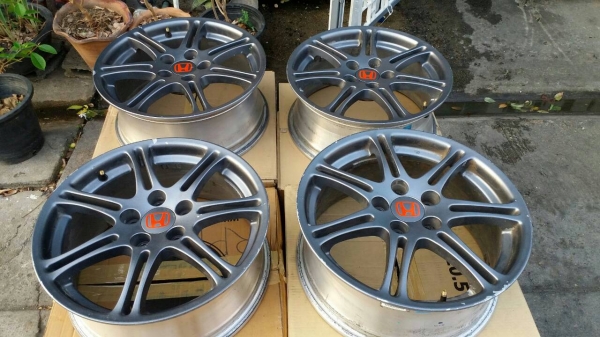 ล้อ honda ep3 ขอบ 17 ชุดล่ะ 8500