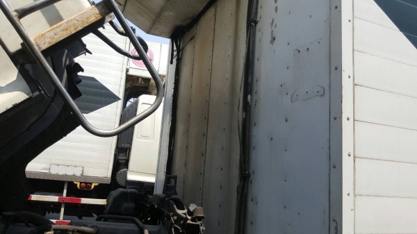 ขาย 6 ล้อ ฮีโน่ 150 แรง ปี 50 ตู้เปียก  สภาพดี พร้อมใช้  จัดแนนท์ได้ครับ สนใจติดต่อ 081-9420141  ,  081-5715326