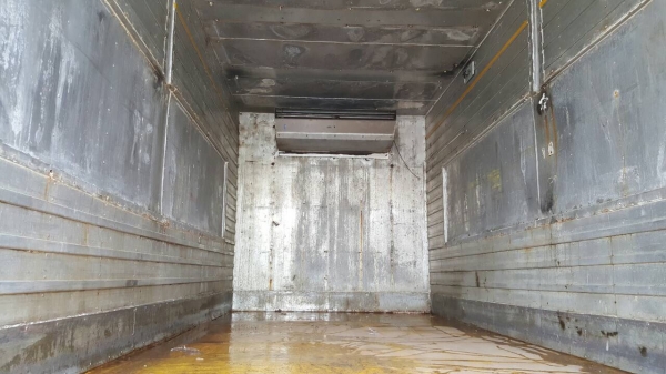 ขาย 6 ล้อ ฮีโน่ 150 แรง ปี 50 ตู้เปียก  สภาพดี พร้อมใช้  จัดแนนท์ได้ครับ สนใจติดต่อ 081-9420141  ,  081-5715326