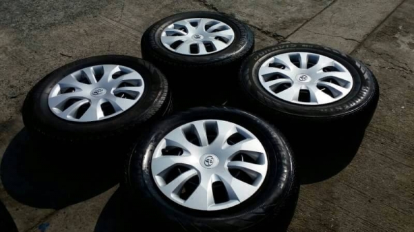 ล้อกะทะ toyota revo ขอบ 16 5รู 114 พร้อมยาง bridgestone 215 65 16 ชุดล่ะ 8500