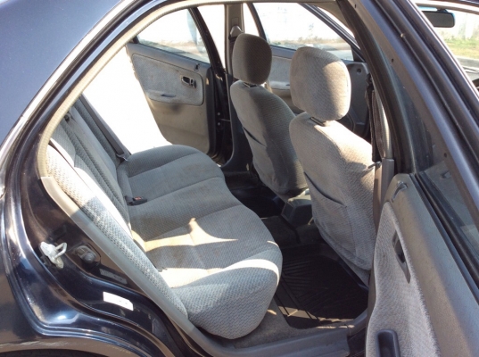 ขาย Honda civic 4ประตู ปี96 เครื่อง V-tec 1.6 D16A เกียร์ธรรมดา ติดแก๊สLPG เพาเวอร์ ไฟฟ้าทั้งคัน ภายในสวยเดิมๆเบาะกำมะหยี่เดิมๆไฟฟ้าใช้ได้หมด แอร์เย็นฉ่ำวิทยุCD ตัวถังเดิมๆห้องเครื่องเดิมๆสียังเงามีริ้วรอยบ้าง แม็ก15"ยางดี รถขับดีมาก พร้อมใช้ครับ ภาษ