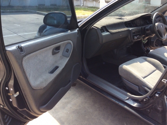 ขาย Honda civic 4ประตู ปี96 เครื่อง V-tec 1.6 D16A เกียร์ธรรมดา ติดแก๊สLPG เพาเวอร์ ไฟฟ้าทั้งคัน ภายในสวยเดิมๆเบาะกำมะหยี่เดิมๆไฟฟ้าใช้ได้หมด แอร์เย็นฉ่ำวิทยุCD ตัวถังเดิมๆห้องเครื่องเดิมๆสียังเงามีริ้วรอยบ้าง แม็ก15"ยางดี รถขับดีมาก พร้อมใช้ครับ ภาษ