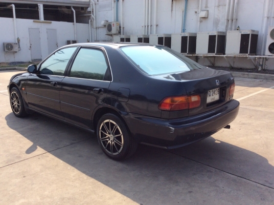 ขาย Honda civic 4ประตู ปี96 เครื่อง V-tec 1.6 D16A เกียร์ธรรมดา ติดแก๊สLPG เพาเวอร์ ไฟฟ้าทั้งคัน ภายในสวยเดิมๆเบาะกำมะหยี่เดิมๆไฟฟ้าใช้ได้หมด แอร์เย็นฉ่ำวิทยุCD ตัวถังเดิมๆห้องเครื่องเดิมๆสียังเงามีริ้วรอยบ้าง แม็ก15"ยางดี รถขับดีมาก พร้อมใช้ครับ ภาษ