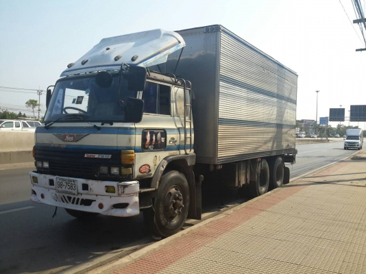 ขายรถบรรทุก 10 ล้อ HINO เพลาเดียว รถสวย พร้อมใช้งาน ขายรถบรรทุก 10 ล้อ HINO เพลาเดียว รถสวย พร้อมใช้งาน