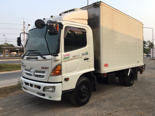 ขาย 6 ล้อ ฮีโน่ เมก้า 150 แรง QDR ปี 54  ยาว 4.2 ม. ตู้เย็น มีเครื่องทำความเย็น วิ่งน้อย  5x,xxx กม. สภาพดี ตู้สวยจัด พร้อมใช้  จัดแนนท์ได้ครับ สนใจติดต่อ 081-9420141  ,  081-5715326