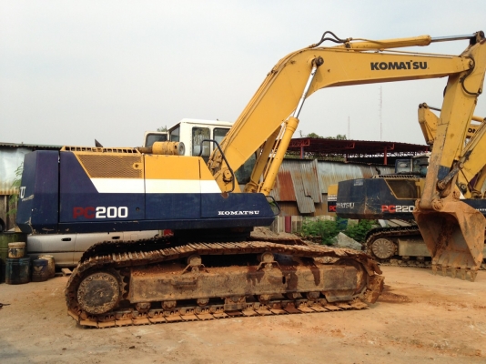 ขายรถแบ็คโฮ KOMATSU PC200-5