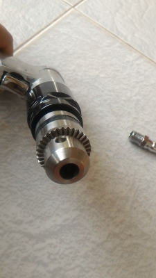 สว่านเจาะทำงานด้วยลม ยี่ห้อ RAMBO ปรับหมุน ซ็าย - ขวา ได้ สปีดความเร็ววสูง โครงสร้างแข็งแรง