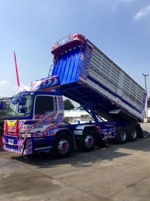 ขายรถ 12 ล้อ 2 เพลา แม่เดี่ยว กระบะเหล็กคอกเกษตรดั้ม อู่.มีโชครุ่งเรืองกิจ HINO PROFIA เครื่อง P11C-325 แรง รถสวย ยางใหม่ 12 เส้น ราคา1550000 สนใจรีบจองด่วน