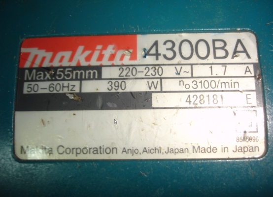 ขายเลื่อยจิ๊กซอร์ makita 4300 BA รุ่นยอดนิยม ทนทานมาก ตัวนี้ยังผลิต ญี่ปุ่นอยู่ครับ