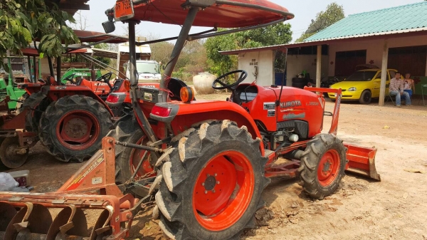 ขาย รถไถ KUBOTA L3608 เอกสารเล่มทะเบียนครบ อุปกรณ์มีผานดันหน้า และผาน 5