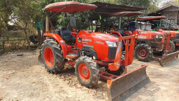 ขาย รถไถ KUBOTA L3608 เอกสารเล่มทะเบียนครบ อุปกรณ์มีผานดันหน้า และผาน 5