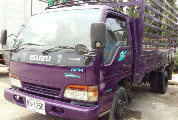หกล้อ อีซูซุ NPR135ปี40 แอร์ พ.เวอร์ ช่วงล่างใหญ่ท้าย F กะบะยาว 4.5ม สภาพดีสวยบางเดิมพร้อมใช้ ทะเบียนพร้อมโอน