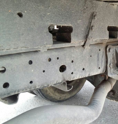 หกล้อ อีซูซุ NPR135ปี40 แอร์ พ.เวอร์ ช่วงล่างใหญ่ท้าย F กะบะยาว 4.5ม สภาพดีสวยบางเดิมพร้อมใช้ ทะเบียนพร้อมโอน