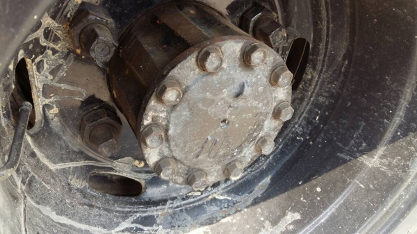 หกล้อ อีซูซุ NPR135ปี40 แอร์ พ.เวอร์ ช่วงล่างใหญ่ท้าย F กะบะยาว 4.5ม สภาพดีสวยบางเดิมพร้อมใช้ ทะเบียนพร้อมโอน