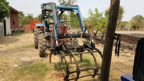 ขาย รถไถ KUBOTA M7500 2 เพลา ติดคีบกลกิจขาคู่ พร้อมอุปกรณ์มีผานดันหน้า และผาน 5 เอกสารใบซื้อขายครับ