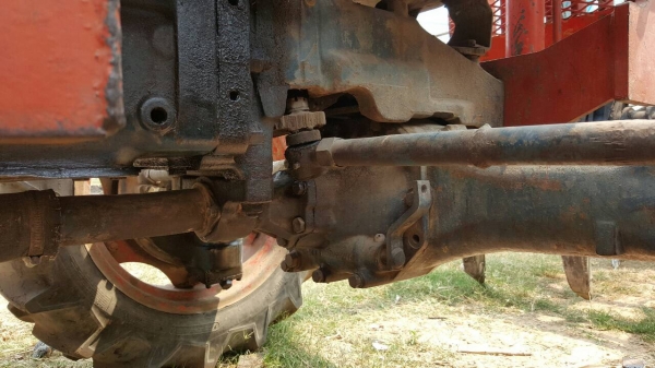 ขาย รถไถ KUBOTA M7500 ติดคีบกลกิจขาคู่ พร้อมอุปกรณ์มีผานดันหน้า และผาน 5 เอกสารใบซื้อขายครับ