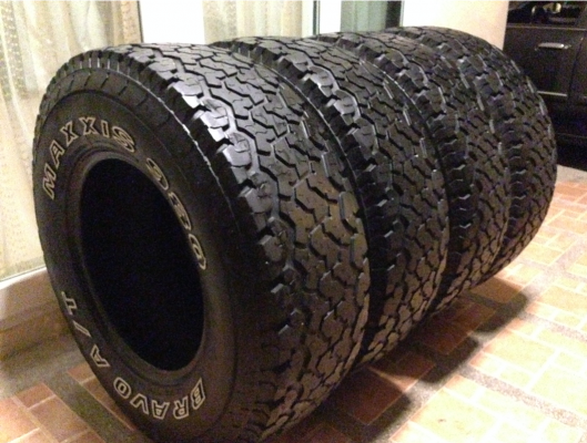 ยาง All Maxxis AT980 ตัวใหม่ 265 75 16 ปี14 ดอกเยอะ ไม่มีปะ ใช้กันยาว ราคาไม่แพง