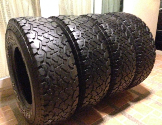 ยาง All Maxxis AT980 ตัวใหม่ 265 75 16 ปี14 ดอกเยอะ ไม่มีปะ ใช้กันยาว ราคาไม่แพง