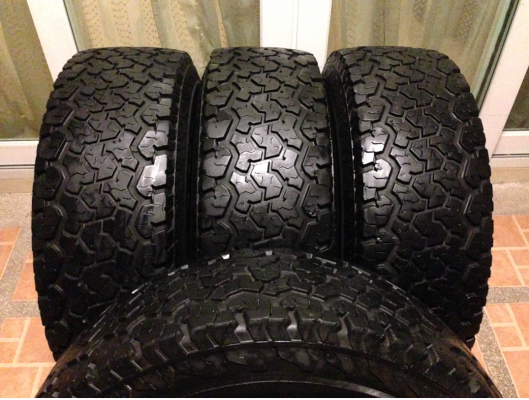 ยาง All Maxxis AT980 ตัวใหม่ 265 75 16 ปี14 ดอกเยอะ ไม่มีปะ ใช้กันยาว ราคาไม่แพง