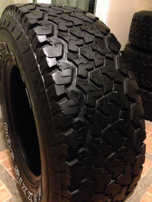 ยาง All Maxxis AT980 ตัวใหม่ 265 75 16 ปี14 ดอกเยอะ ไม่มีปะ ใช้กันยาว ราคาไม่แพง