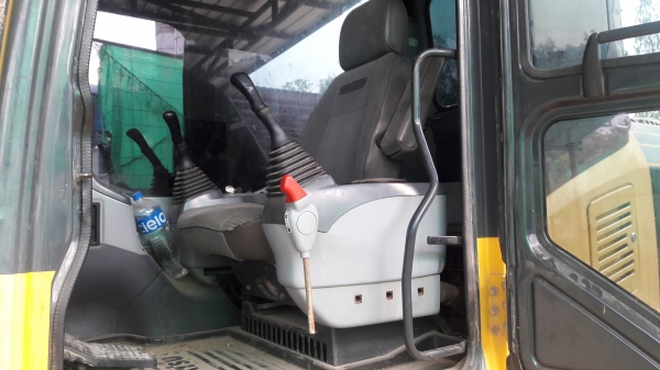 ขาย โคมัสสุ PC 200 รุ่น7 รถสวยจัดช่วงล่างเต็มหมดรับประกัน รถใช้งานแค่ 7060ชั่วโมง ชั่วโมงจิง เอกสารเล่มทะเบียน ปี53ครับ รถตอนแลกสาดสีแค่ตูดเป็นลอยนิดเดียว แต่สีไม่เหมือนเลยสาดทั้งคัน มีรูปก่อนทำหล ขาย โคมัสสุ PC 200 รุ่น7 รถสวยจัดช่วงล่างเต็มหมดรับประกัน รถใช้งานแค่ 7060ชั่วโมง ชั่วโมงจิง เอกสารเล่มทะเบียน ปี53ครับ รถตอนแลกสาดสีแค่ตูดเป็นลอยนิดเดียว แต่สีไม่เหมือนเลยสาดทั้งคัน มีรูปก่อนทำหล