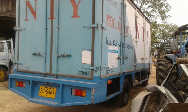 หกล้อ อีซูซุ NQR120ปี42ช่วงยาว5.50ม สภาพดีสวยเดิมๆพร้อมใช้ เล่มทะเบียนพร้อมโอน หกล้อ อีซูซุ NQR120ปี42ช่วงยาว5.50ม สภาพดีสวยเดิมๆพร้อมใช้ เล่มทะเบียนพร้อมโอน