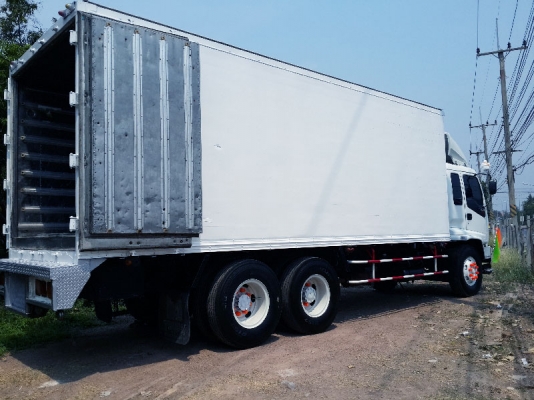 ขายตู้เปียก10ล้อยาว7เมตร สภาพดี85\% ราคาถูกๆๆ