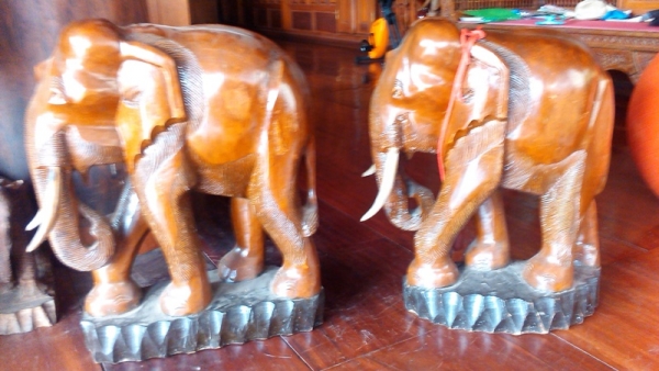 ช้างไม้สักเล็ขนาดสูง0.60 cm ช้างไม้สักเล็ขนาดสูง0.60 cm