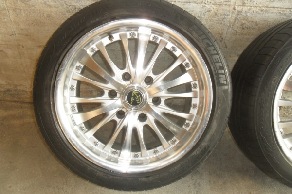 ล้อแม็ก17นิ้ว6รู พร้อมยาง สวยๆ 4 ล้อ ราคา 7900 บาท