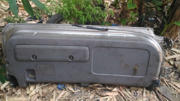 ขายฝาท้าย crv ปี2001