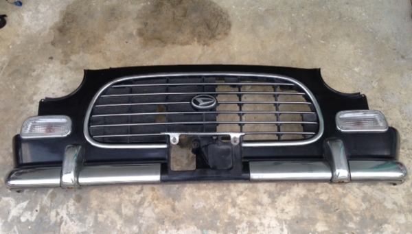 ขายอะไหล่มิร่า mira หลายอย่าง  เครื่องมิร่า ช่วงล่าง  ภายนอก  ภายใน โช๊คหน้าแดง โช๊คหน้าสปริงเหลือง คอลโซลลายไม้ หม้อลมเบรคคอสั้น กันชนหน้าคลาสสิค กันชนหน้าmodero กระป๋องฉีดน้ำ พรมตัวนอก ฝาสูบมิร่า เสื้อสูบมิร่า คารบูมิร่า ไดชาต ไดสตาร