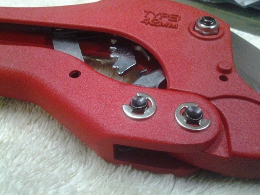 ขายกรรไกรตัดท่อPVC KINGEAGLE Made in Taiwan. ขายกรรไกรตัดท่อPVC KINGEAGLE Made in Taiwan.