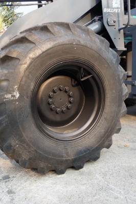 ขายรถตัก KOMUTSU 510 เก่านอก ต่อแขนและขยายบุ้งกี๋แล้ว