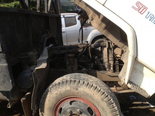 อีซูซุ JCM 10 ล้อ 2 เพลา หัว Rocky พื้นเรียบ ไม่มีเอกสารโอน เอาไปทำอะไหล่