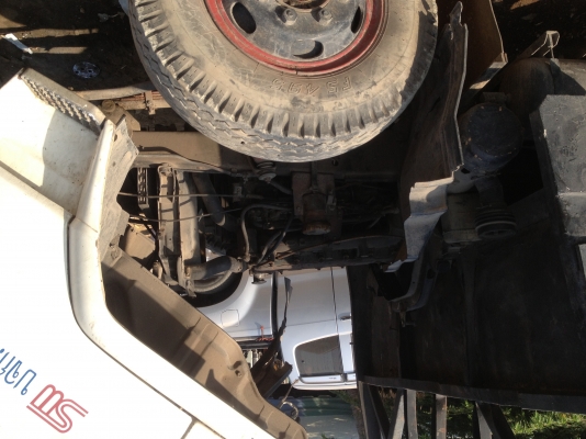 อีซูซุ JCM 10 ล้อ 2 เพลา หัว Rocky พื้นเรียบ ไม่มีเอกสารโอน เอาไปทำอะไหล่