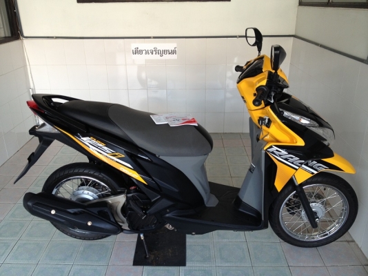 Click125i รุ่นรองTop ลายใหม่ วิ่ง4000 ปี58 (ของแถม 4 รายการ)