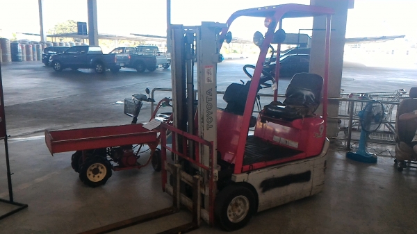 ขายโฟล์กลิฟท์ไฟฟ้า TOYOTA 3FBKL9 เก่านอก ราคาถูก