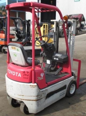 ขายโฟล์กลิฟท์ไฟฟ้า TOYOTA 3FBKL9 เก่านอก ราคาถูก