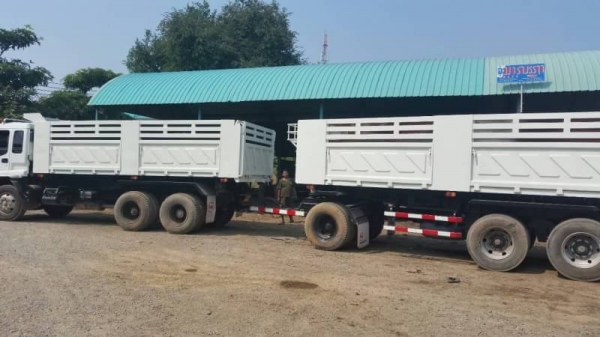 ขายรถบรรทุก ISUZU เครื่อง 320 แรง ปี 50 แม่ลูกกระบะดัมพ์สามมิตร ลูก 3 เพลา ทะเบียนพร้อม มี 2 พ่วง ขายรถบรรทุก ISUZU เครื่อง 320 แรง ปี 50 แม่ลูกกระบะดัมพ์สามมิตร ลูก 3 เพลา ทะเบียนพร้อม มี 2 พ่วง