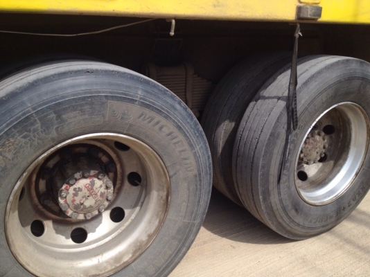 ขายสิบล้อ 270 ยูโรวัน แม่ลูก คอกเกษตรไม่ดั้ม ปี 45 ขายสิบล้อ 270 ยูโรวัน แม่ลูก คอกเกษตรไม่ดั้ม ปี 45