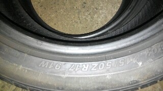 ขายยาง215/50/17ปี15ลงพื้นแค่2000โลจำนวน2เส้น